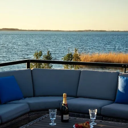Holiday home Royale Cube Mit Dachterrasse Meerblick Und Hulshorst